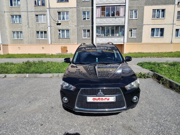 2012 Mitsubishi Outlander II Рестайлинг, чёрный, 1300000 рублей