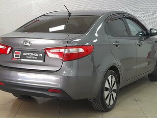 2013 Kia Rio 4-speed III, серый, 849000 рублей, вид 5