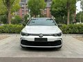2023 Volkswagen Golf VIII, белый, 2099000 рублей - вид 2