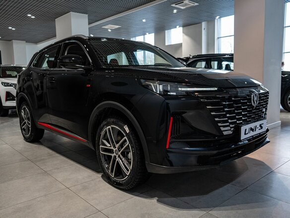 2025 Changan UNI-S I, чёрный - вид 2