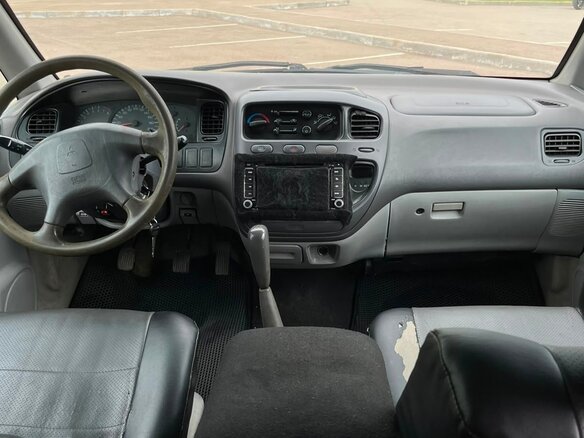 2000 Mitsubishi Space Gear I Рестайлинг, красный, 565000 рублей - вид 10