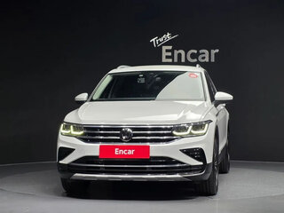 2022 Volkswagen Tiguan II Рестайлинг, белый, 3200000 рублей, вид 2