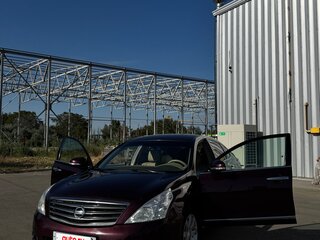 2010 Nissan Teana II (J32), пурпурный, 850000 рублей, вид 3
