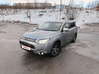 2012 Mitsubishi Outlander III, серый, 830000 рублей, вид 2