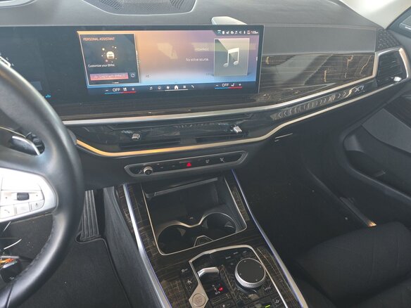 2025 BMW X7 40i I (G07) Рестайлинг, серый - вид 11