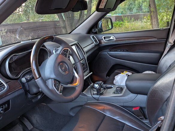 2013 Jeep Grand Cherokee IV (WK2) Рестайлинг, серый, 1850000 рублей - вид 4