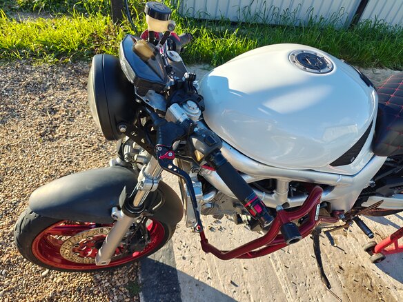 2002 Suzuki SV 650, белый, 270000 рублей - вид 8