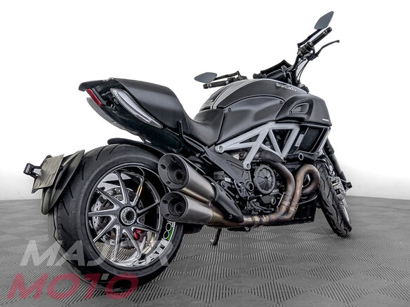 2014 Ducati Diavel Carbon, чёрный, 999000 рублей - вид 5