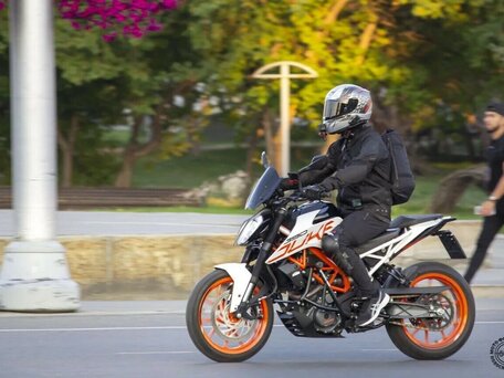 2017 KTM 390 Duke, белый, 500000 рублей, вид 1