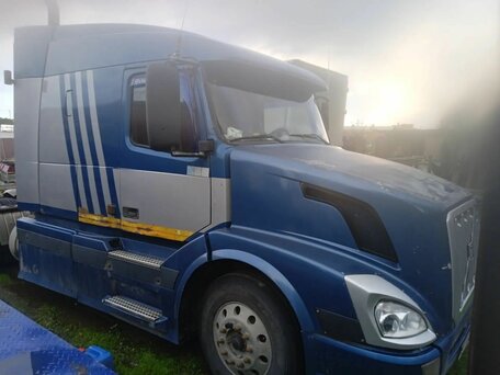 2004 Volvo VN, синий, 1400000 рублей, вид 2