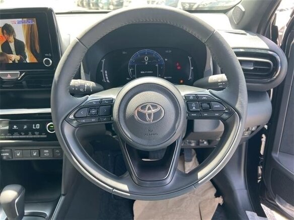 2025 Toyota Yaris Cross I, чёрный, 2016700 рублей - вид 13