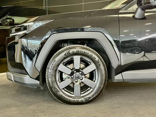 2026 Toyota RAV4 VI (XA60), чёрный, 4570000 рублей, вид 2