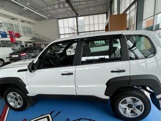 2024 Lada (ВАЗ) Niva Travel I, белый, 1472000 рублей, вид 4