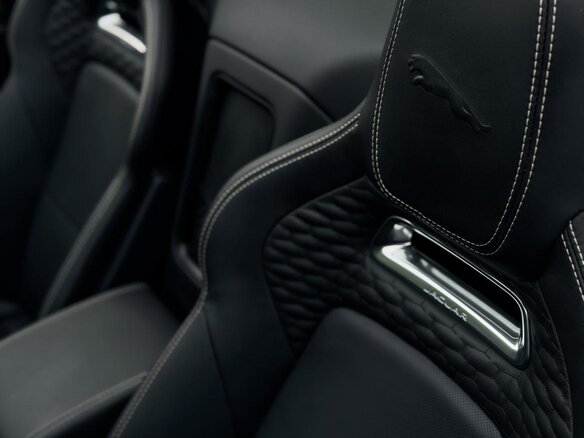 2023 Jaguar F-Type I Рестайлинг 2, красный, 7990023 рублей - вид 17