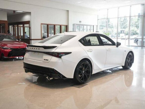 2026 Lexus IS 350 III Рестайлинг 3, белый, 11278914 рублей - вид 2