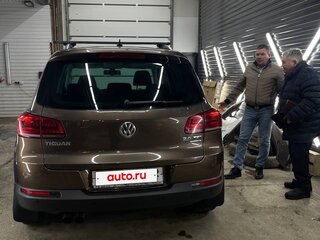 2014 Volkswagen Tiguan I Рестайлинг, коричневый, 1280000 рублей, вид 5
