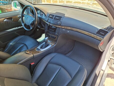 2004 Mercedes-Benz E-Класс 200 III (W211, S211), серый, 1000000 рублей, вид 4