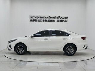 2023 Kia K3 II (China Market) Рестайлинг, белый, 1650000 рублей, вид 4