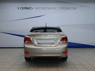 2011 Hyundai Solaris I, бежевый, 690000 рублей, вид 4