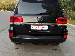 2019 Toyota Land Cruiser 200 Series Рестайлинг 2, чёрный, 7590000 рублей, вид 4
