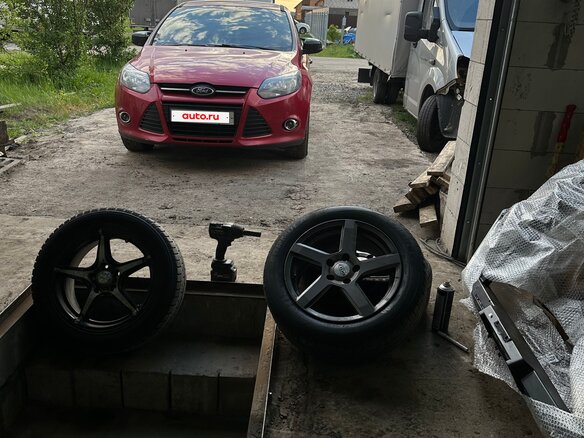 2011 Ford Focus III, красный, 600000 рублей - вид 13