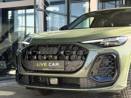 2026 Audi Q5 45 TFSI III (GU), зелёный, 8400000 рублей, вид 3