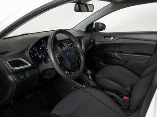 2021 Hyundai Solaris II Рестайлинг, белый, 1525000 рублей, вид 5