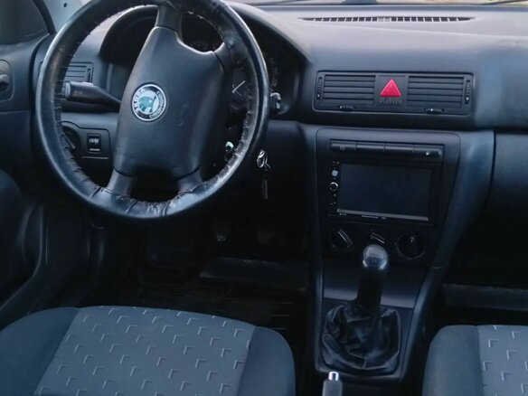 2007 Skoda Octavia I (A4) Рестайлинг, чёрный, 450000 рублей - вид 6