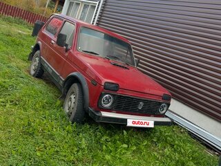 2002 Lada (ВАЗ) 2121 (4x4) I Рестайлинг, красный, 280000 рублей, вид 1