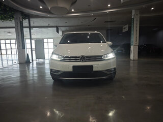 2022 Volkswagen Touran L II, белый, 1760005 рублей, вид 2