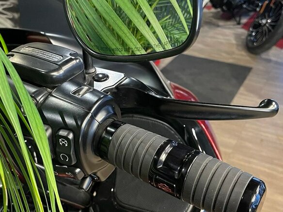 2023 Harley-Davidson Road Glide Special, пурпурный, 3690000 рублей - вид 5