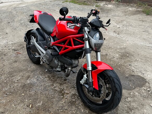 2010 Ducati Monster 696, красный, 410000 рублей