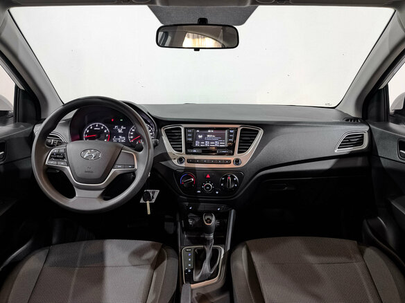 2022 Hyundai Solaris II Рестайлинг, белый - вид 13