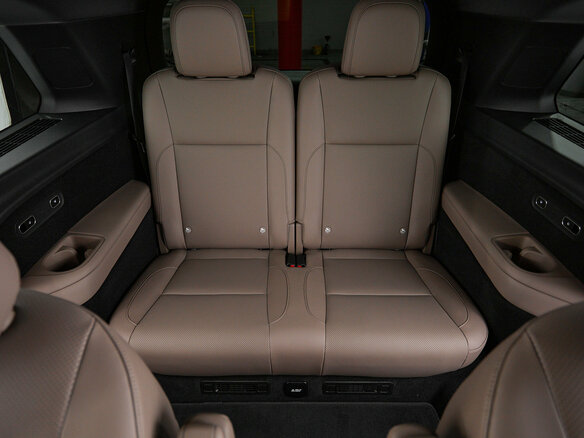 2025 Li Auto (Lixiang) L9 52.3 kWh I Рестайлинг, чёрный, 11490000 рублей - вид 29