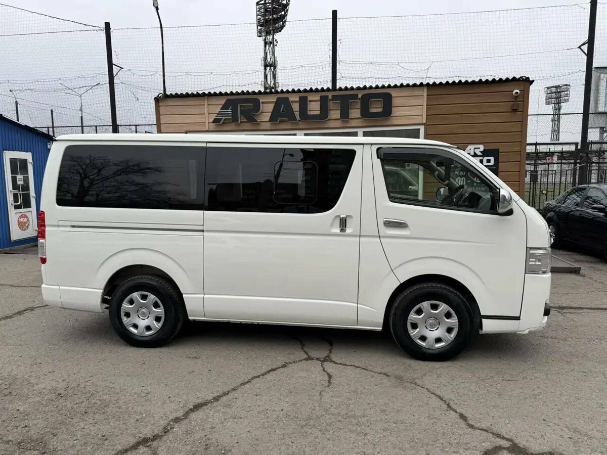 Открыть фотографии: Toyota HiAce H200 Рестайлинг