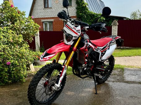 2025 Regulmoto CR-Z 300, красный, 185000 рублей, вид 3
