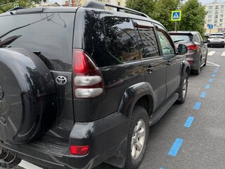 2005 Toyota Land Cruiser Prado 5-speed 120 Series, чёрный, 1600000 рублей, вид 3