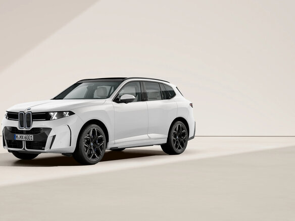 2026 BMW X5 40d V (G65), белый, 17000000 рублей - вид 2