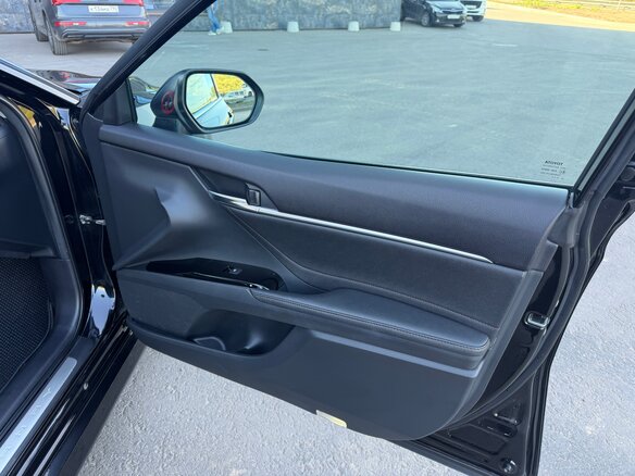 2018 Toyota Camry VIII (XV70), чёрный, 2700000 рублей - вид 25