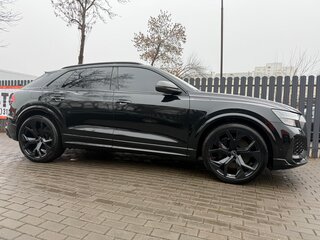 2023 Audi RS Q8 I, чёрный, 10400000 рублей, вид 1