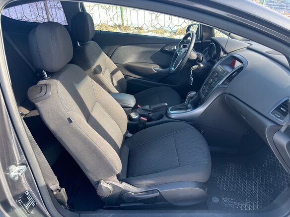 2012 Opel Astra GTC J Рестайлинг, серый, 1200000 рублей - вид 16