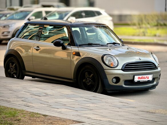 2007 Mini Hatch Cooper II (R56), серый