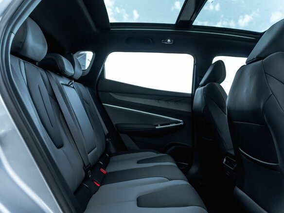 2026 Geely Cityray, серый, 3174990 рублей - вид 17