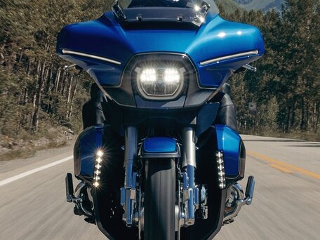 2026 Harley-Davidson CVO Street Glide, синий, 5950000 рублей, вид 2