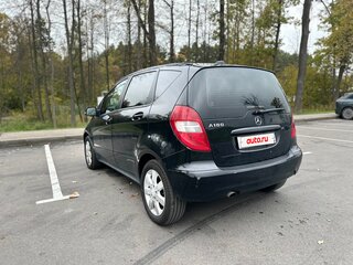 2011 Mercedes-Benz A-Класс 180 II (W169) Рестайлинг, чёрный, 600000 рублей, вид 2
