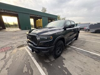 2025 Ram 1500 Crew Cab V Рестайлинг, чёрный, 9200000 рублей, вид 1