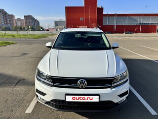 2017 Volkswagen Tiguan II, белый, 2200000 рублей, вид 2