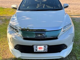 2019 Toyota Harrier III (XU60) Рестайлинг, белый, 3050000 рублей, вид 1