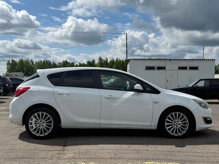 2012 Opel Astra J Рестайлинг, белый, 749999 рублей, вид 4