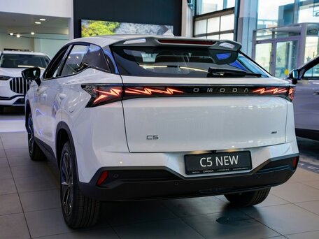 2026 Omoda C5 II, белый, 2325510 рублей, вид 3